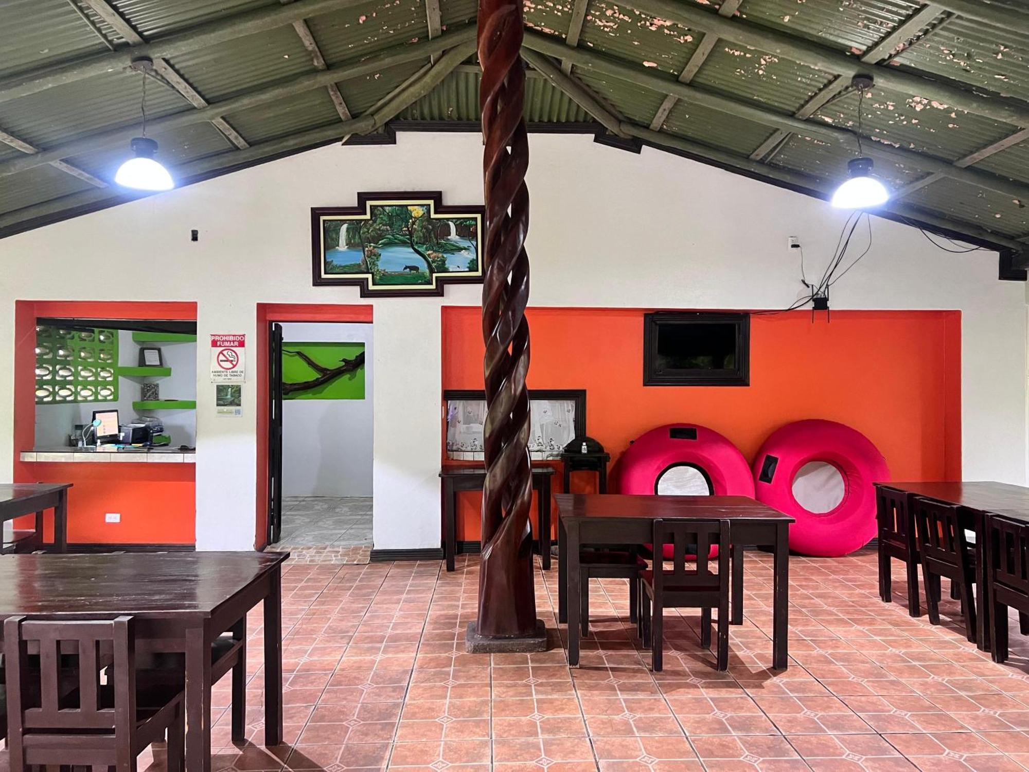 Hotel Catarata Rio Celeste บิฆากัว ภายนอก รูปภาพ