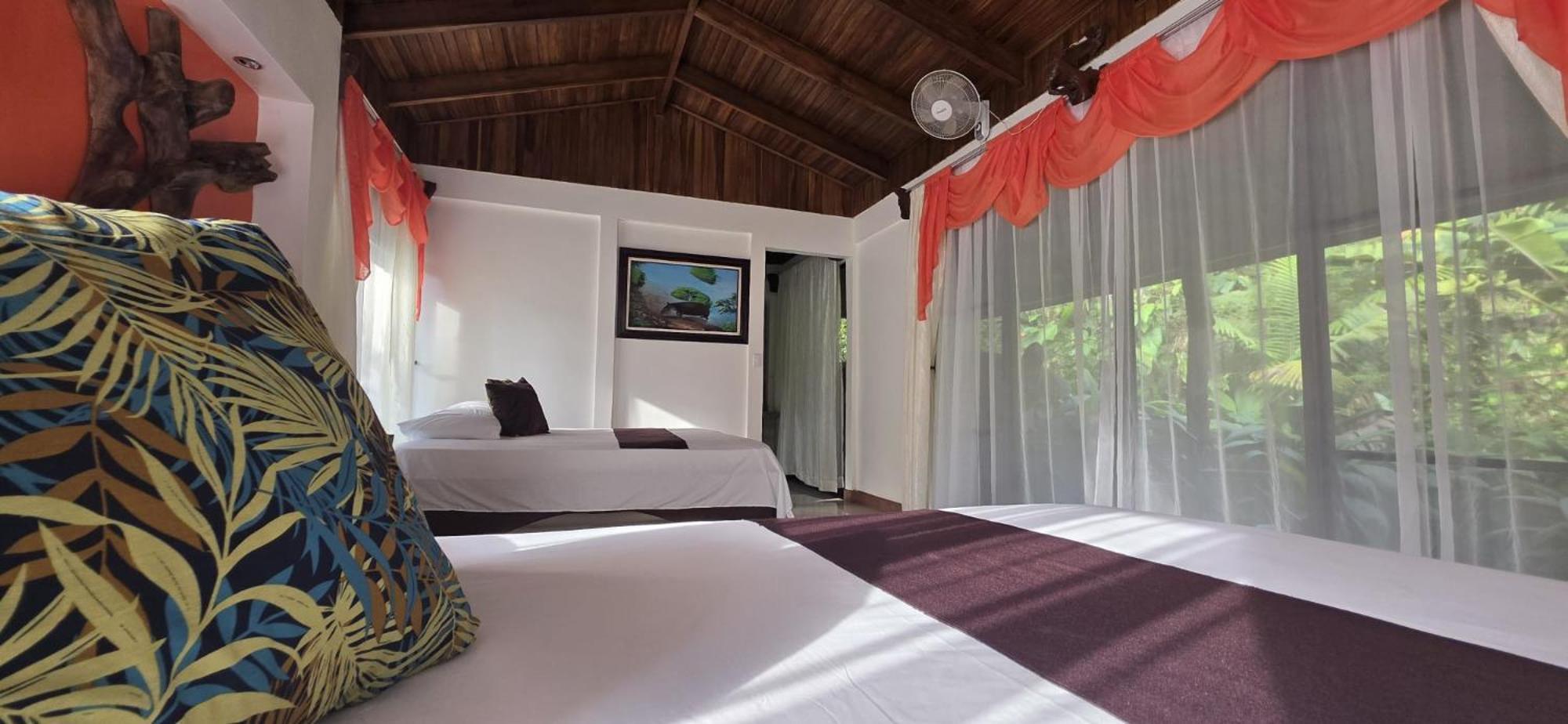 Hotel Catarata Rio Celeste บิฆากัว ภายนอก รูปภาพ