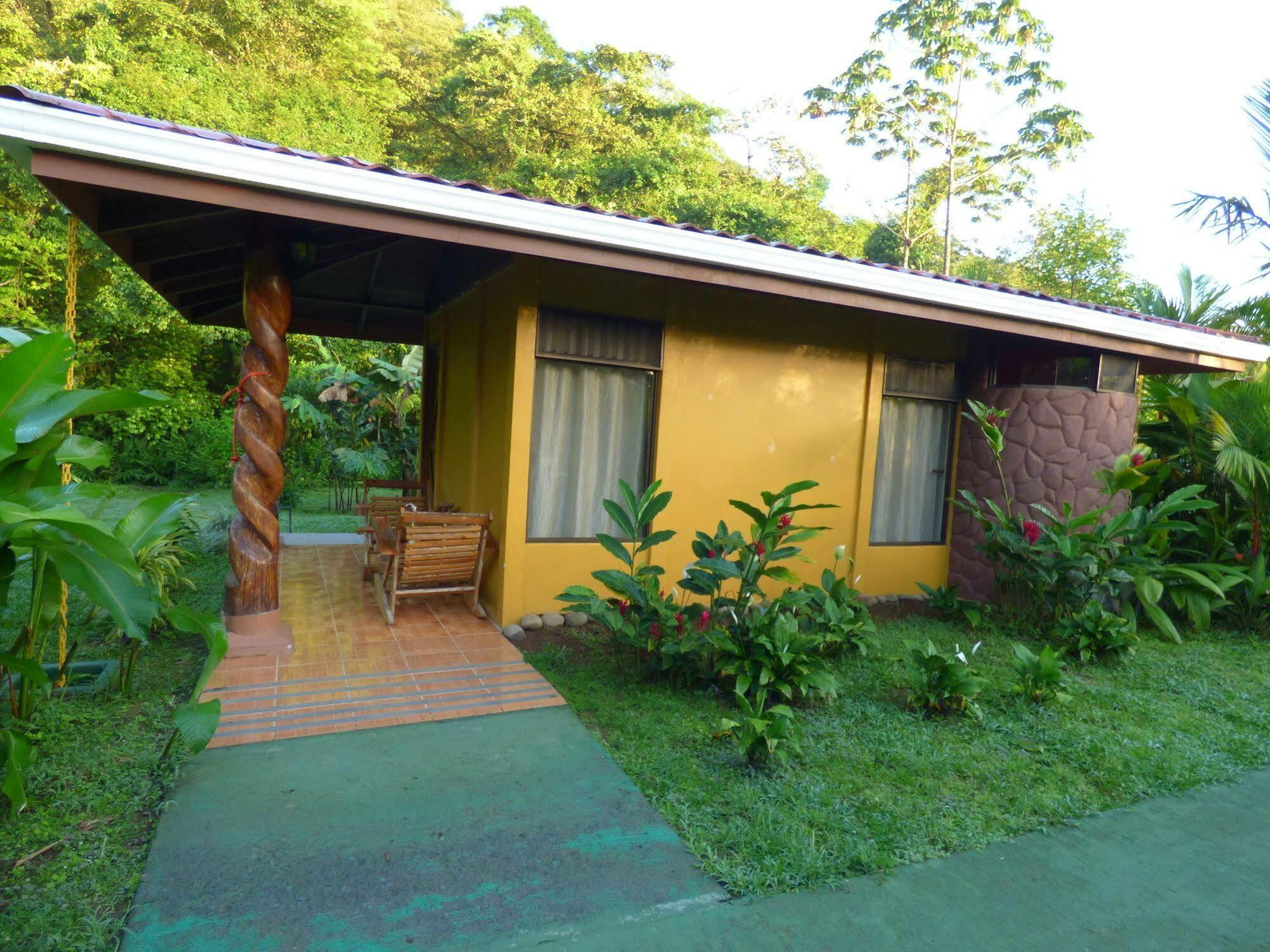 Hotel Catarata Rio Celeste บิฆากัว ภายนอก รูปภาพ